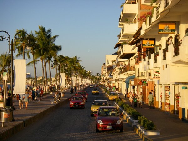 The boardwalk and street