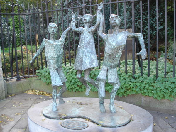 Children's monument