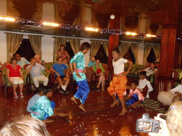 Cambodian Folk Dancers
