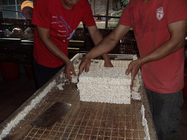 Cai Be Puffed Rice Factory