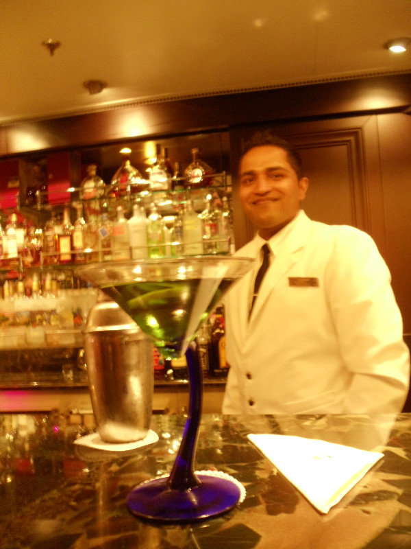 Martini Bartender Vikrum, aka Raja Hottie