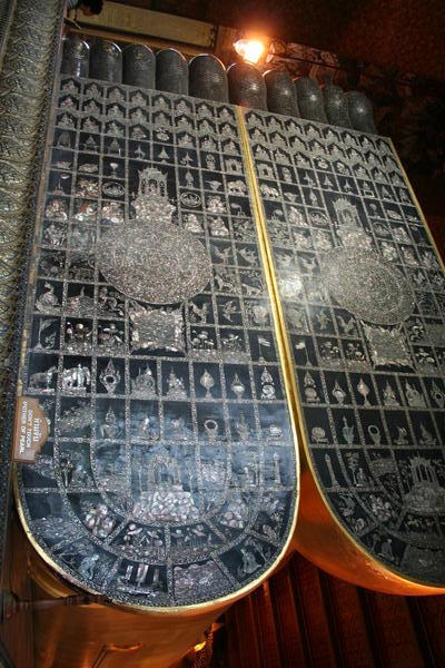 Feet of the Reclining Buddha - mother of pearl inlay