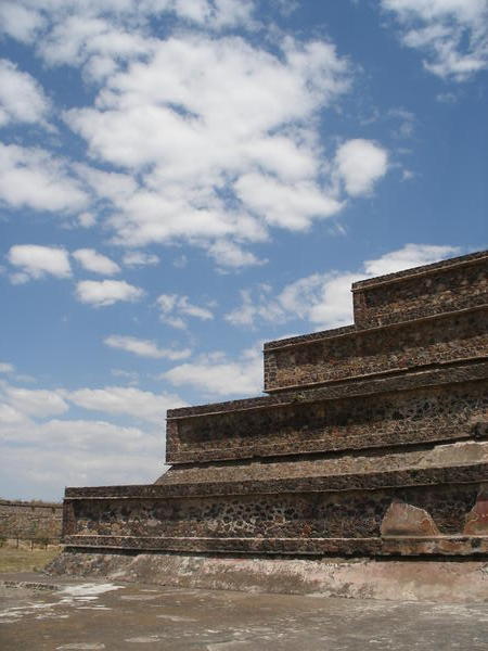 Templo de Qetzalcoatl - Teotihuacan