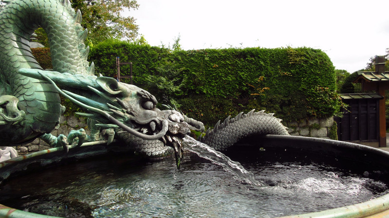 Beautiful Dragon Sculpture