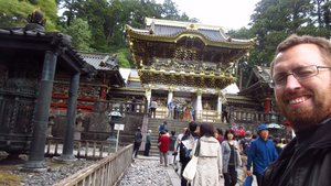 Me in Front of the Yōmeimon Gate