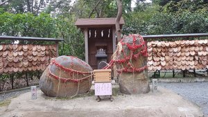 Onnaishi and Otokoishi (Male and Female Stones)