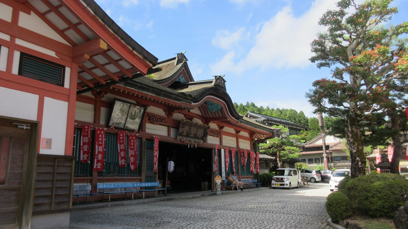 Karukaya-dō (Karukaya Hall)