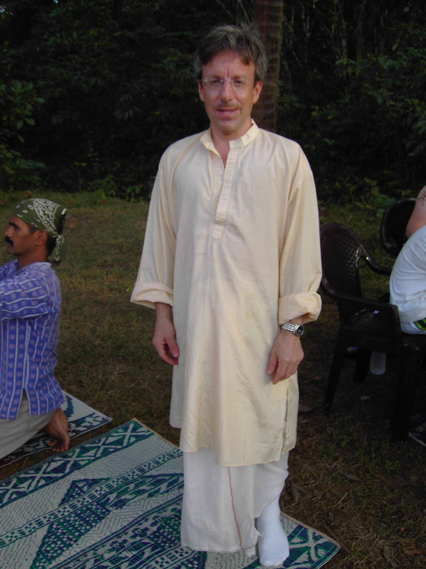 Anders in Traditional Indian Clothes