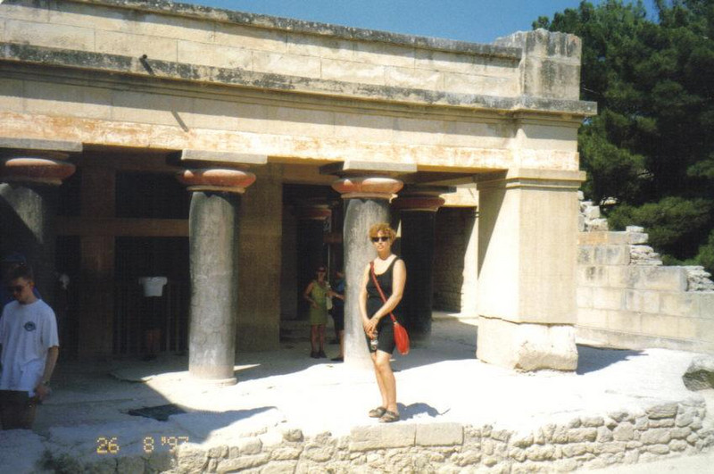 My Mother in front of the Minoan Palace