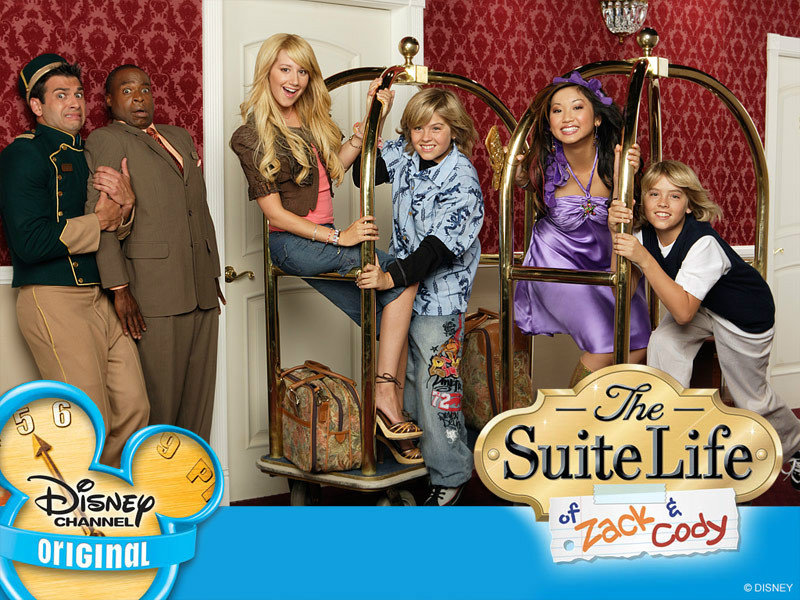 Ashley_Tisdale_in_The_Suite_Life_of_Zack_and_Cody_Wallpaper_1_800