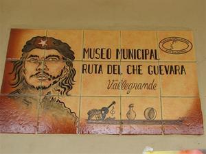 Sign at the Che museum, Valle Grande.