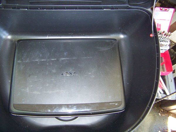 My laptop in the new trunk