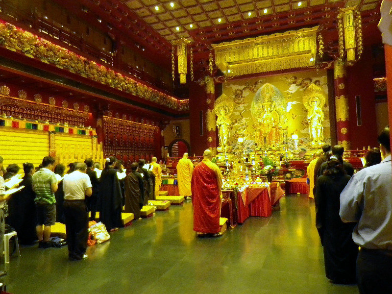 Buddha Tooth Temple & Museum