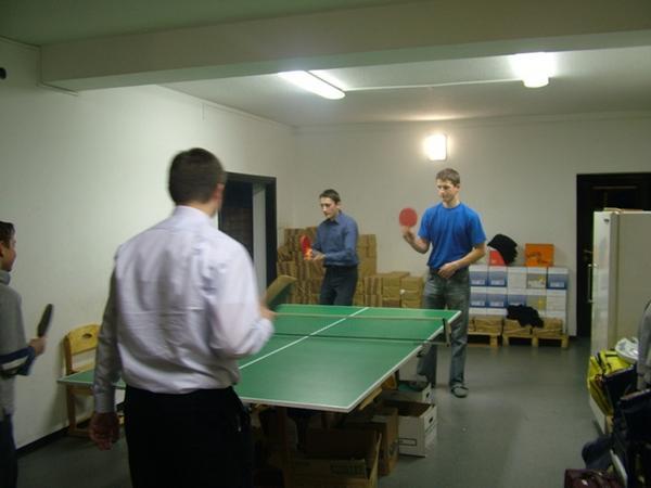 playin pingpong with brothers :)