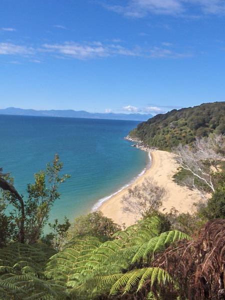 Beautiful secluded beach on the Abel Tasman Track