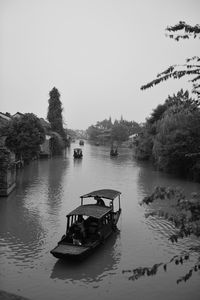 Wuzhen water taxi