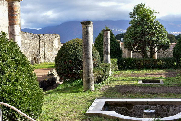 Peaceful Pompei view