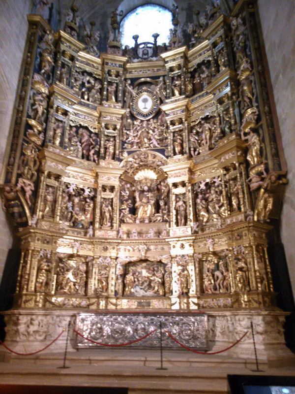 ALTAR IN SANTO DOMINGO DE LA CALZADA CHURCH