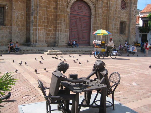 Metal men playing chess in Cartagena
