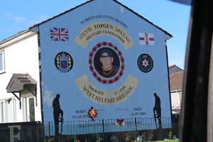 Belfast Taxi Tour Loyalist side of Peace Fence