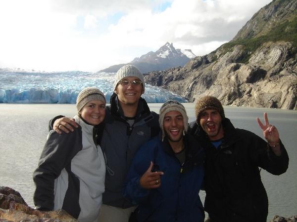 At the feet of the Glacier with Tessa, Raph and Yannick