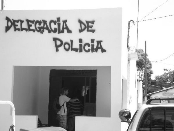 Funky Police Station Pipa