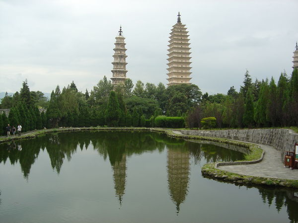 2½ af de tre pagoder...