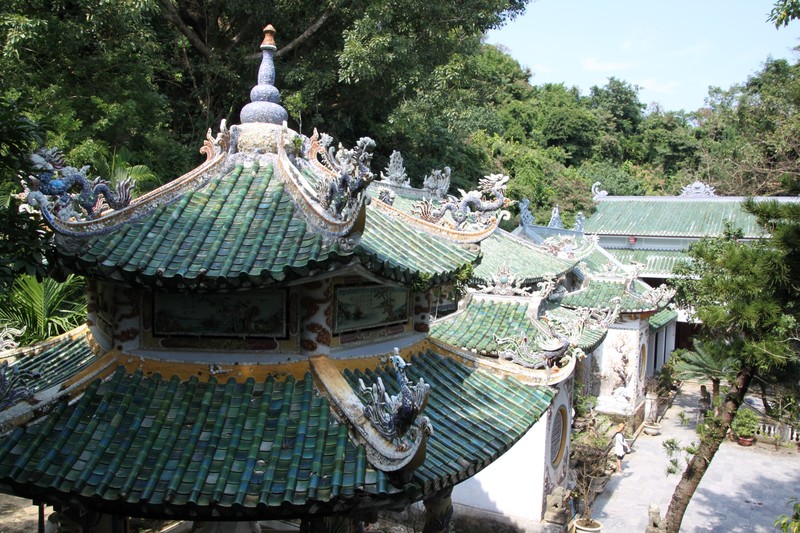 More pagoda rooves