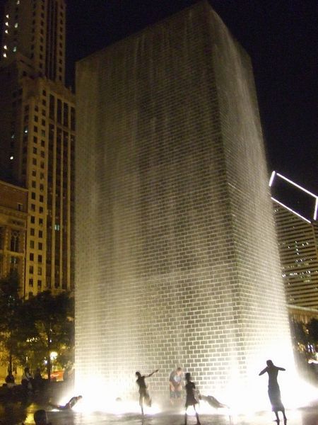 Fountain in Millenium Park