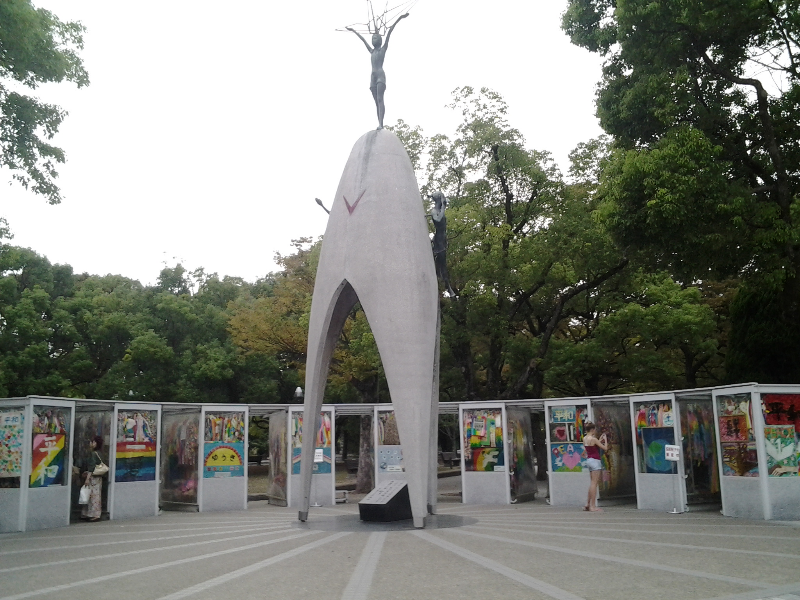 Sadako monument Hiroshima 300913