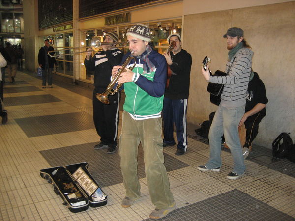 some local buskers