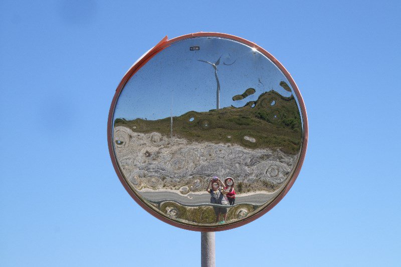 Dali mirror at the roadside
