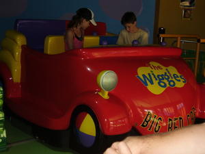 wiggles big red car ball pit big w