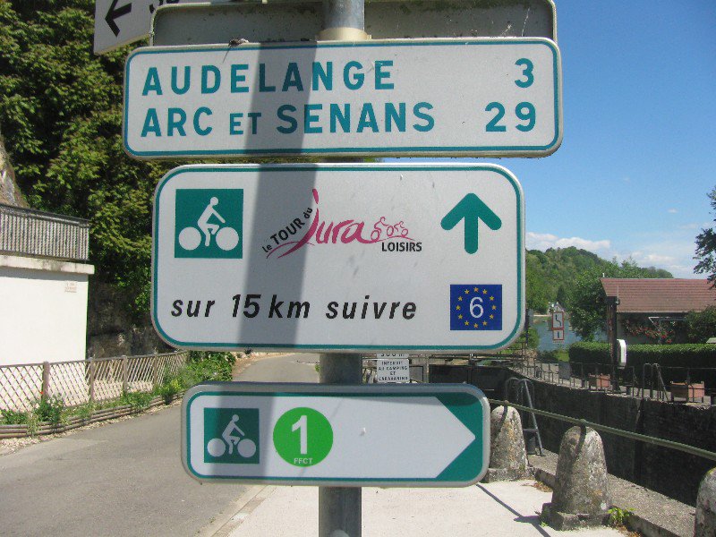 Cycle track sign