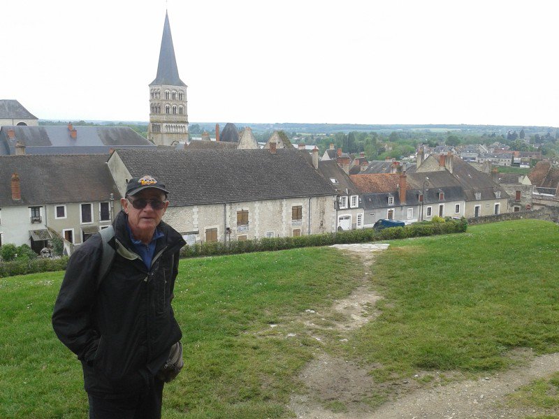 Peter at La Charite-sur-Loire 20140503_150204