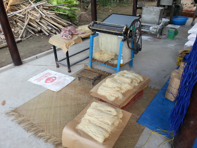 Making rice noodles