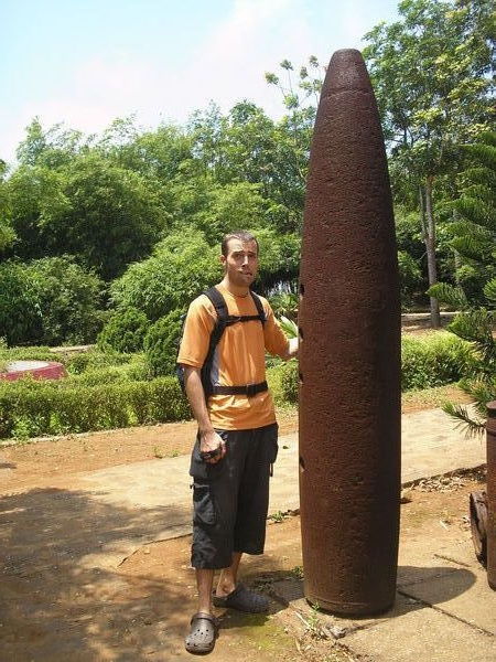 Dave and a Cluster Bomb Shell