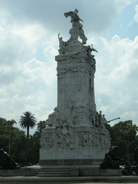 Central square monument