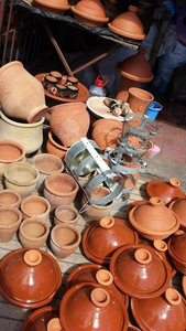 clay pots used for making tangine