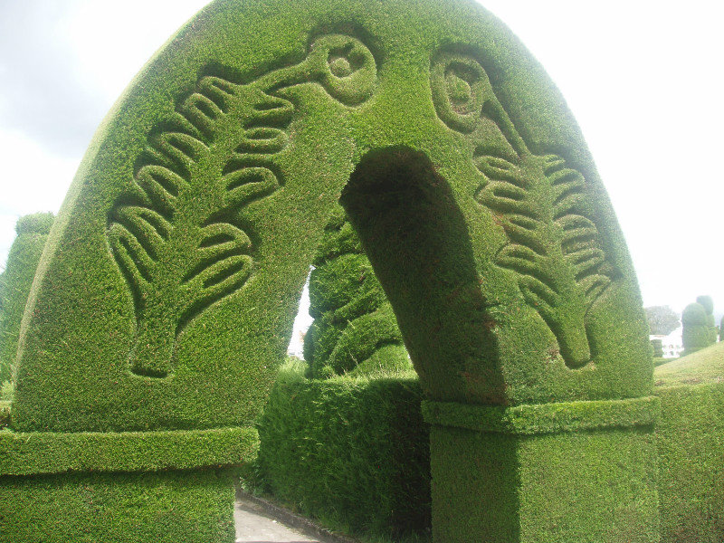 Tulcan Topiary Cemetery 023