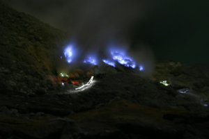 "Blue Fire" in Ijen Crater at 3:30 am