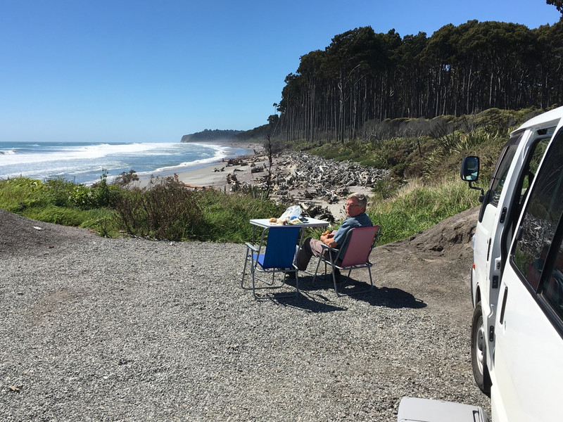 Lunch by the Tasmanian Sea