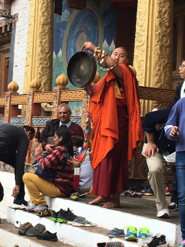 Ringing the gong