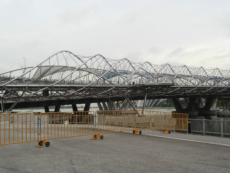 Helix bridge