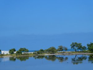 Driving back from Santa Marta, fresh water lake and sea divided