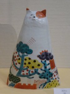 cat - my favourite of the local pottery