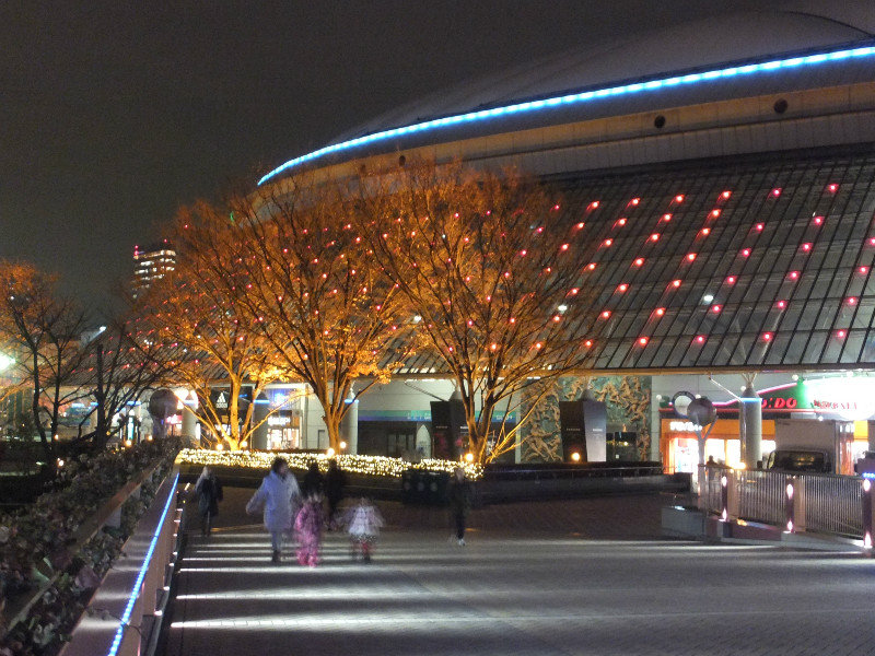 tokyo dome illuminated