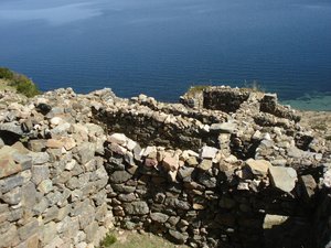 Isla del Sol Inca ruins