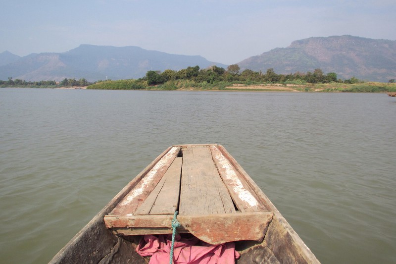 Ferry to Champasak - it was a canoe!