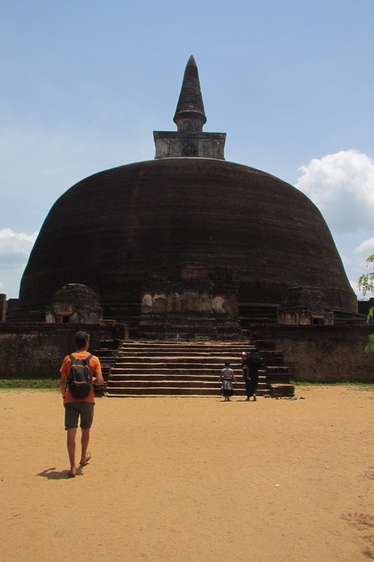 Giant stupa at Polonaruwa 